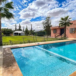 ferme-de-vacances-avec-une-grande-villa-a-marrakech.marrakeshhotelsmorocco.com/